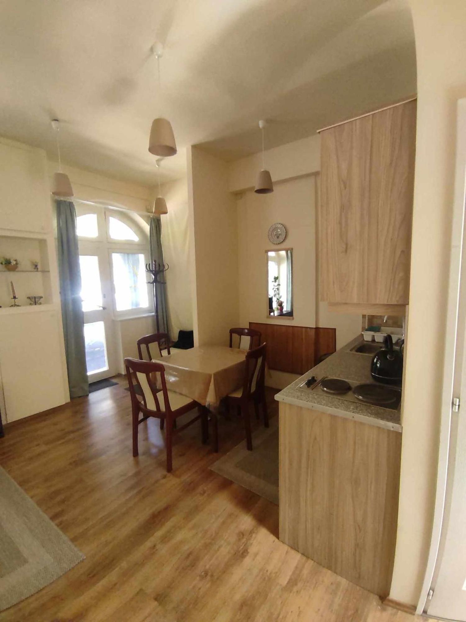 אגר Cehmesterek Apartman מראה חיצוני תמונה