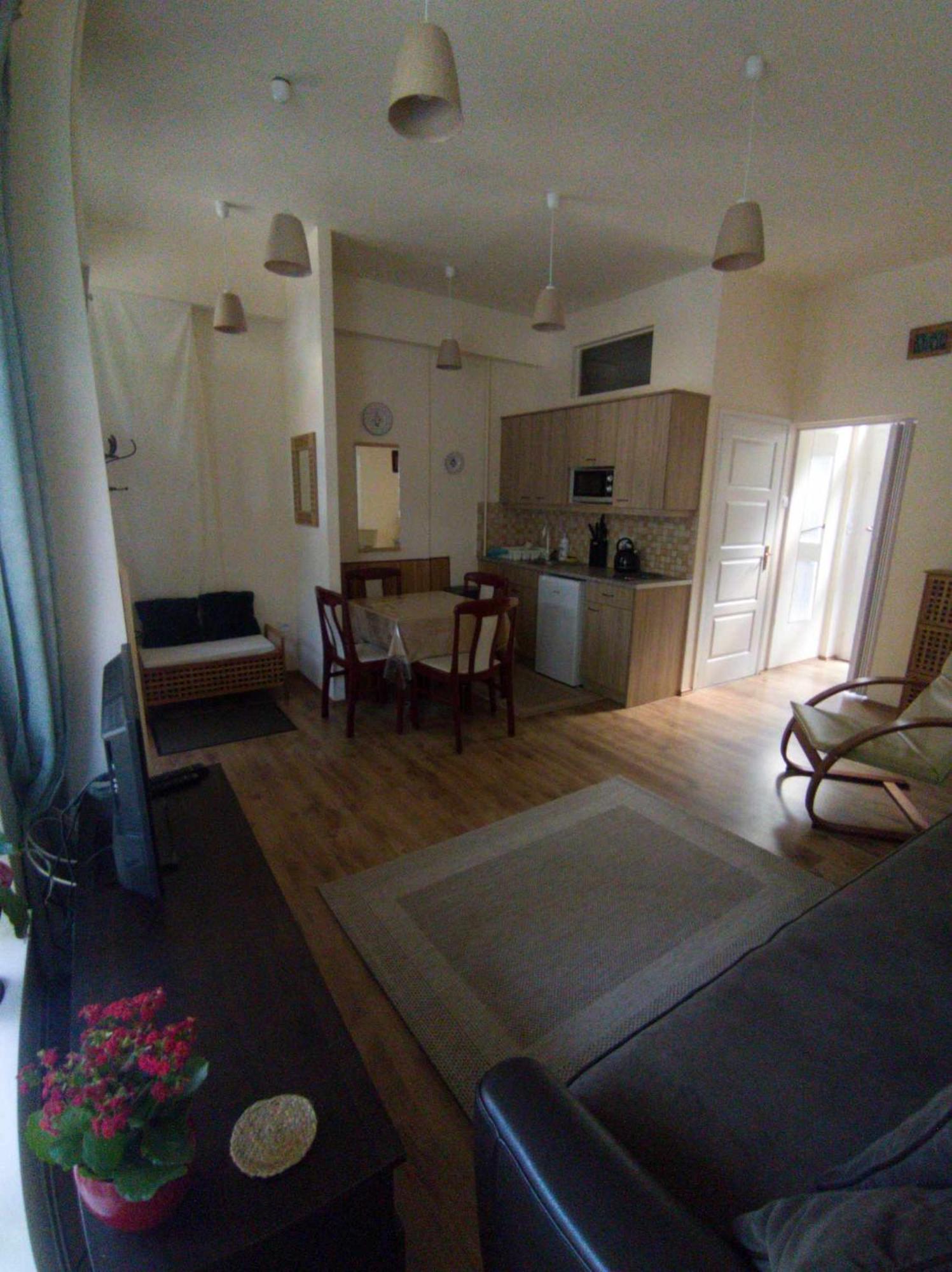 אגר Cehmesterek Apartman מראה חיצוני תמונה
